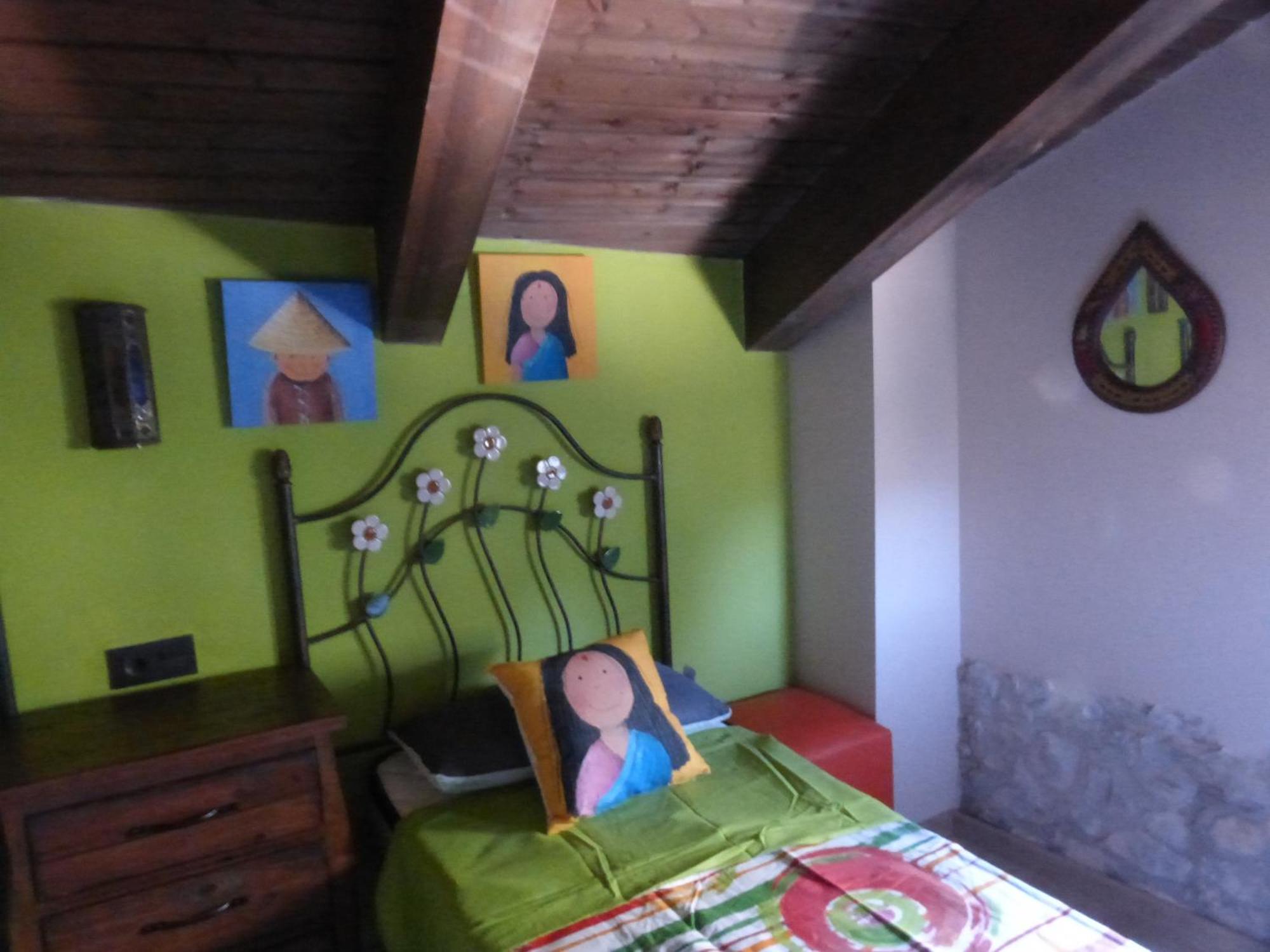 Viladomatrural La Nou de Bergueda Room photo